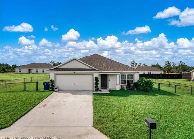 Property at 4728 Adrienne St, Sebring, FL 33872, 4 beds, 2 baths