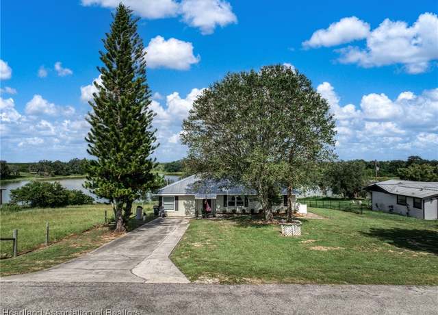 Property at 826 N Fox Rd, Avon Park, FL 33825, 3 beds, 2 baths