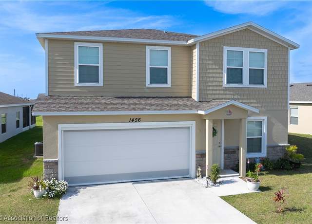 Property at 1456 Stone Cir, Sebring, FL 33870, 5 beds, 3 baths