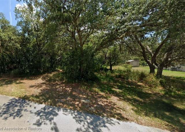 Property at 2113 N Cardinal Rd, Avon Park, FL 33825