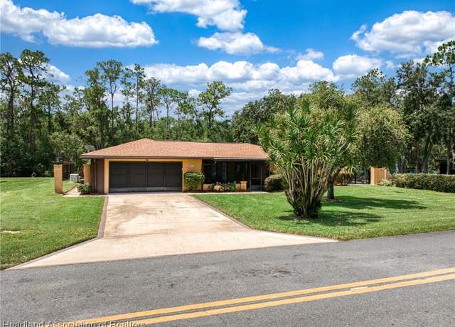 Property at 245 Lake Blvd, Sebring, FL 33875, 2 beds, 2 baths