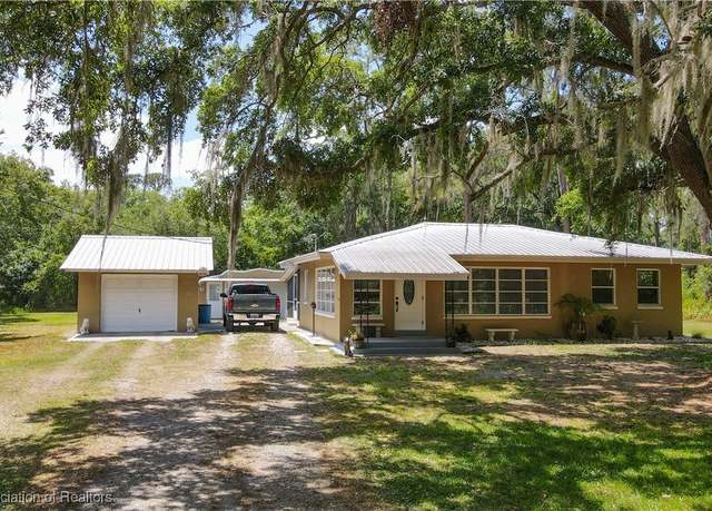 Property at 434 Leahy Ave, Lake Placid, FL 33852, 3 beds, 2 baths