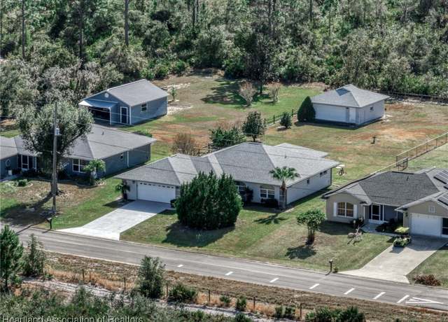 Property at 6315 Columbus Blvd, Sebring, FL 33872, 3 beds, 2 baths