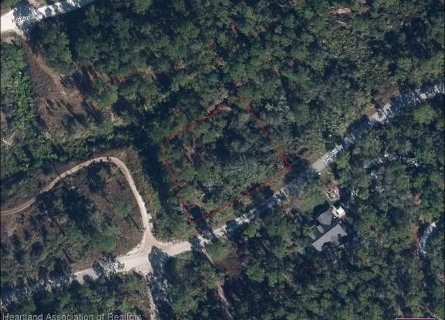 Property at 3323 Lake Dr, Lake Placid, FL 33852