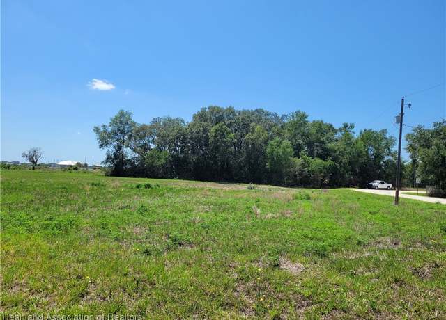 Property at 103 N Arnold Rd, Avon Park, FL 33825