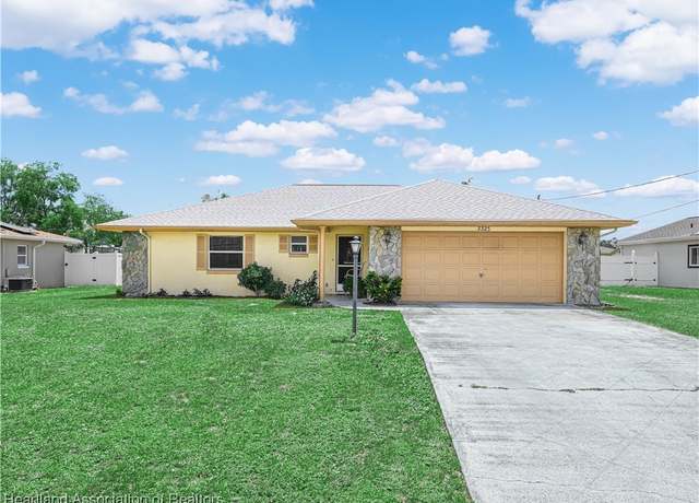 Property at 3323 Romeo St, Sebring, FL 33872, 2 beds, 2 baths
