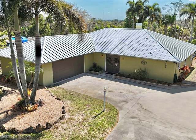 Property at 1504 Marianela Mnr, Lake Placid, FL 33852, 3 beds, 2 baths