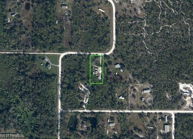Property at 465 Allison Dr, Venus, FL 33960