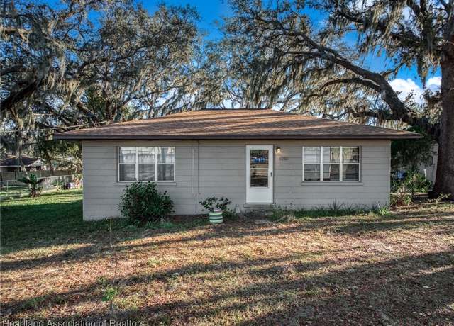 Property at 3515 Kenilworth Blvd, Sebring, FL 33870, 3 beds, 2 baths