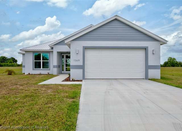Property at 1369 Blue Heron Dr, Sebring, FL 33876, 3 beds, 2 baths