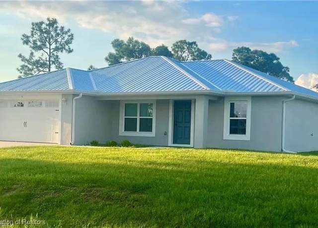 Property at 71 Tobler Blvd NW, Lake Placid, FL 33852, 3 beds, 2 baths
