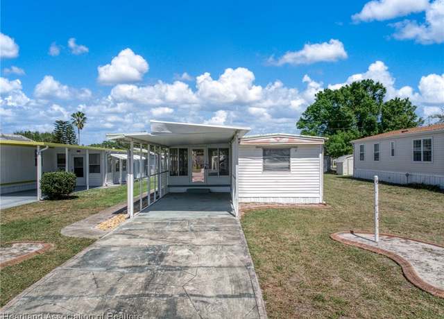 Property at 3328 Maine Ave, Sebring, FL 33870, 2 beds, 1.5 baths