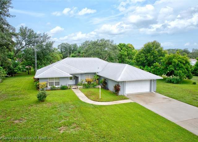 Property at 4801 Silver Palm Dr, Sebring, FL 33870, 3 beds, 2.5 baths