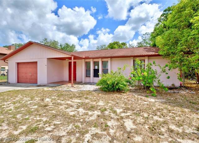 Property at 2416 W Nautilus Rd, Avon Park, FL 33825, 3 beds, 2 baths