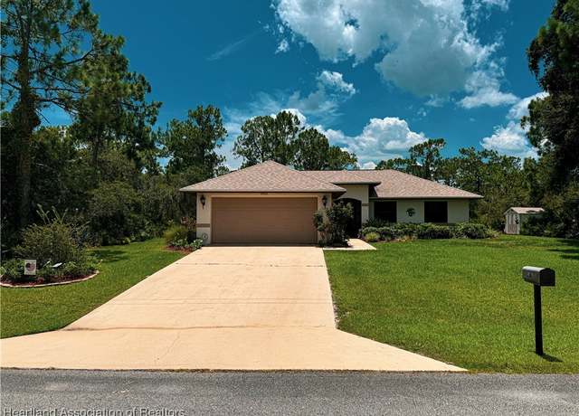 Property at 3216 Locust Ave, Lake Placid, FL 33852, 3 beds, 2 baths