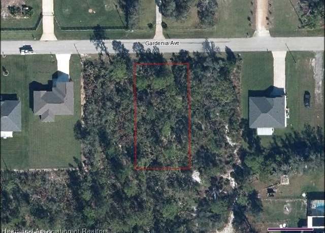 Property at 1929 Gardenia Ave, Sebring, FL 33875