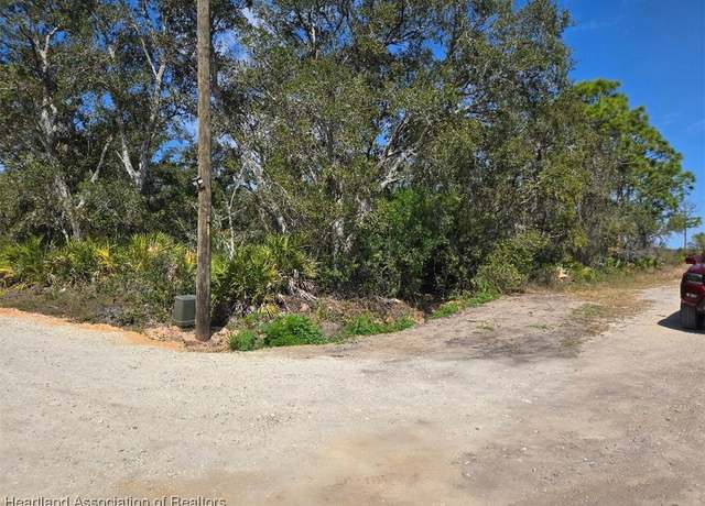 Property at 1260 Mango St, Lake Placid, FL 33852