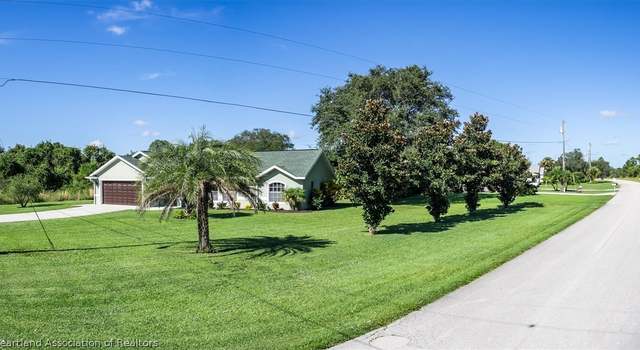 Photo of 401 W Waterway Ave NW, Lake Placid, FL 33852