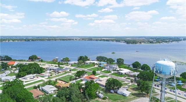 Photo of 4230 Lakeview Dr, Sebring, FL 33870