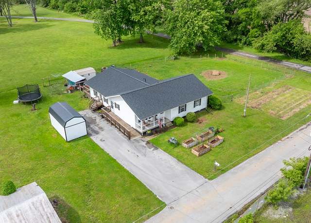 Property at 111 Morningside, Elkton, KY 42220, 4 beds, 3 baths
