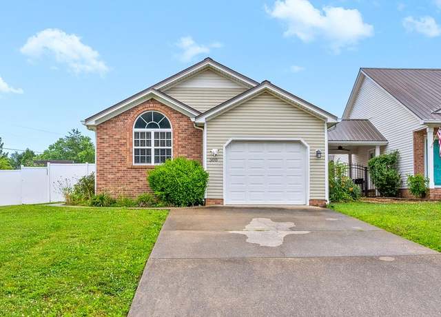 Property at 300 Deerwood Dr, Hopkinsville, KY 42240, 2 beds, 2 baths