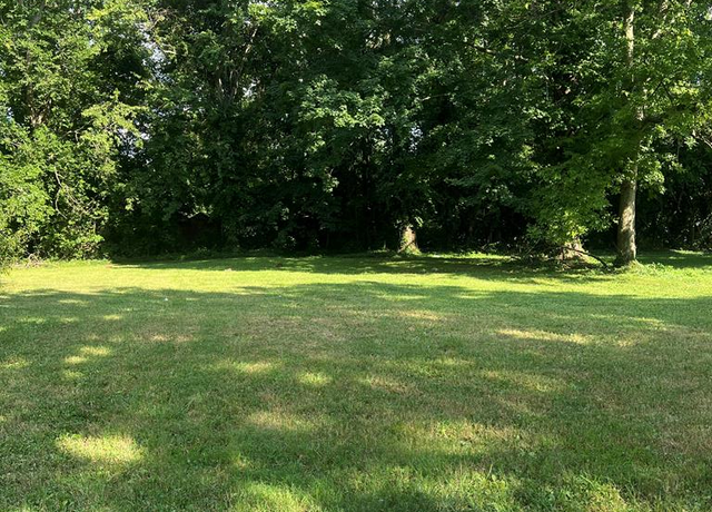 Property at 1044 Kirkpatrick St, Hopkinsville, KY 42240