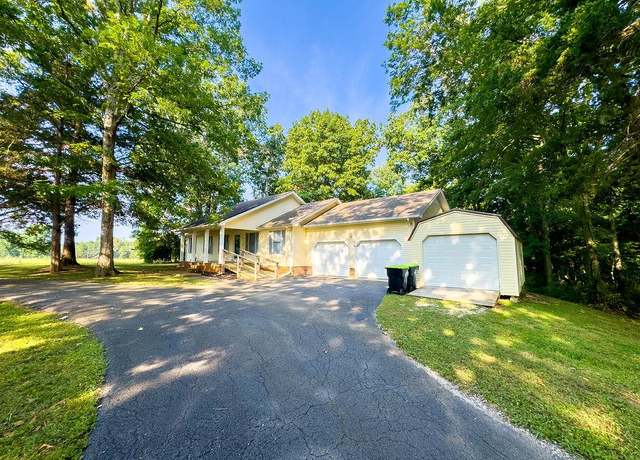 Property at 545 Quisenberry Ln, Hopkinsville, KY 42240, 3 beds, 2 baths