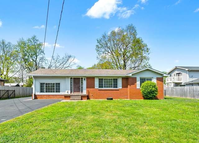 Property at 3303 Southgate Dr, Hopkinsville, KY 42240, 3 beds, 1.5 baths