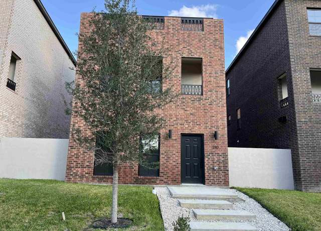 Property at 210 Veracruz Dr #210, Laredo, TX 78045, 3 beds, 2.5 baths