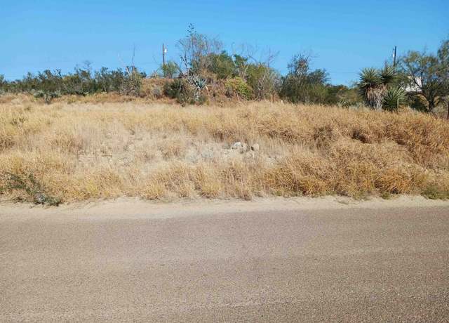 Property at 5132 Grande Ln, Zapata, TX 78076
