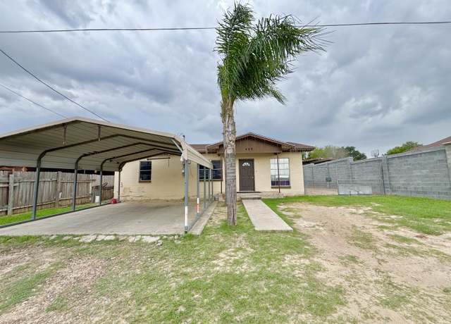 Property at 469 Falcon Shrs, Zapata, TX 78076, 3 beds, 1 bath