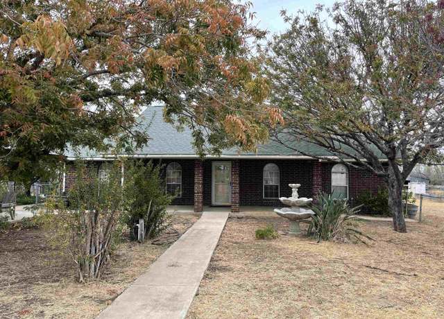 Property at 513 Hawk St, Zapata, TX 78076, 5 beds, 3 baths