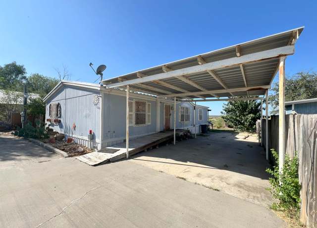 Property at 1809 Siesta Ln, Zapata, TX 78076, 3 beds, 2 baths