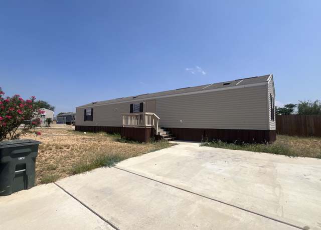 Property at 5002 Cocoa Ln, Laredo, TX 78046, 3 beds, 2 baths