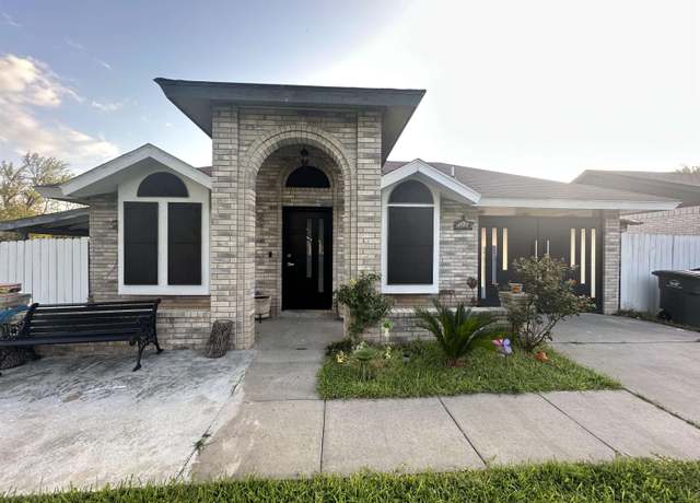 Property at 122 Tours Ln, Laredo, TX 78045, 3 beds, 2 baths