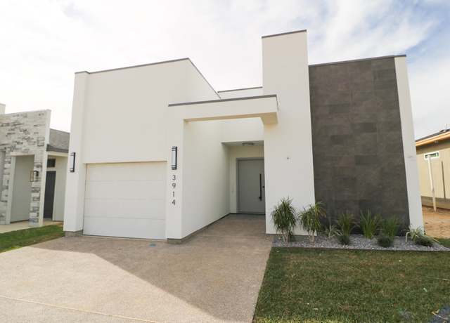 Property at 5511 Raven Dr, Laredo, TX 78046, 4 beds, 3 baths