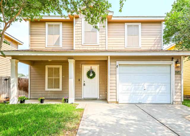 Property at 17540 Port Bolivar Dr, Laredo, TX 78045, 4 beds, 3 baths