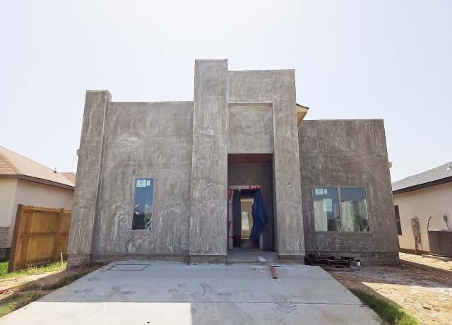 Property at 1709 Lomas Del Sur Blvd, Laredo, TX 78046, 4 beds, 2 baths