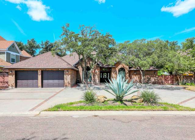 Property at 1010 Faldo Dr, Laredo, TX 78045, 4 beds, 5 baths