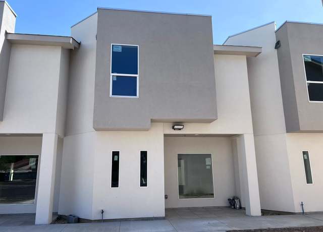 Property at 504 Gale Ct Unit B203, Laredo, TX 78041, 3 beds, 2.5 baths