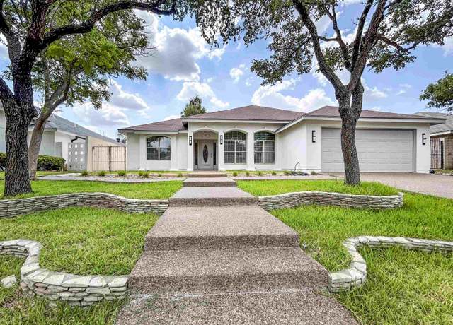 Property at 8128 Purtzer Dr, Laredo, TX 78041, 4 beds, 3 baths
