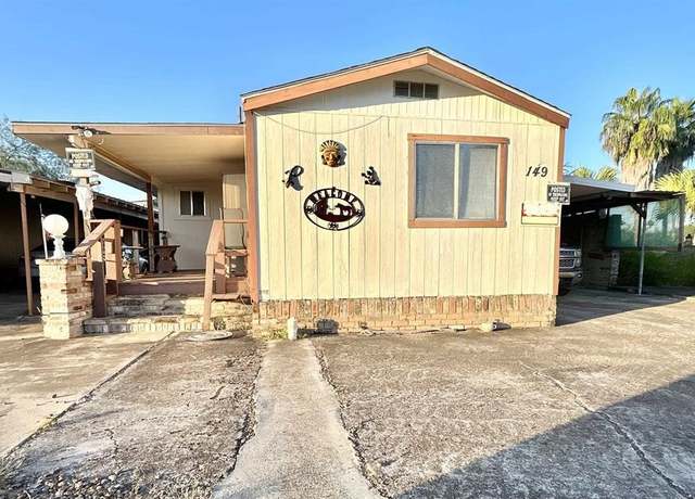 Property at 149 Palm Pl, Zapata, TX 78076, 3 beds, 1.5 baths