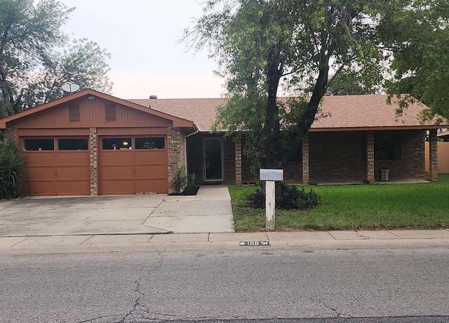 Property at 108 W Mayberry St, Laredo, TX 78041, 4 beds, 2 baths