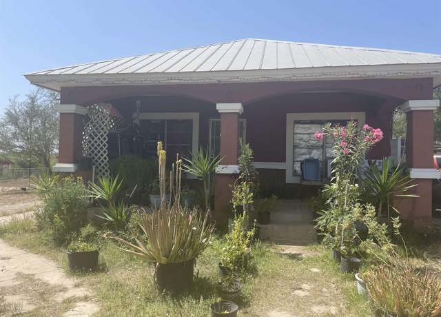 Property at 202 Headen Ave, Laredo, TX 78040, 3 beds, 2 baths