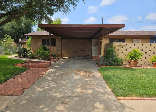Property at 703 Banyan Ct Ct W, Laredo, TX 78045, 3 beds, 2 baths