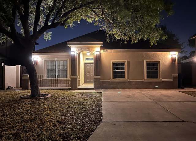 Property at 1228 Longhorn Dr, Laredo, TX 78045, 3 beds, 2 baths