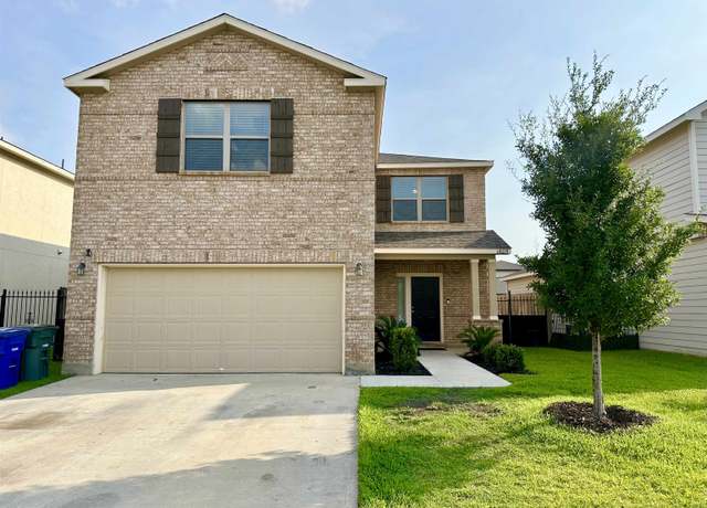 Property at 1605 Sambar Lp Loop, Laredo, TX 78045, 5 beds, 3 baths