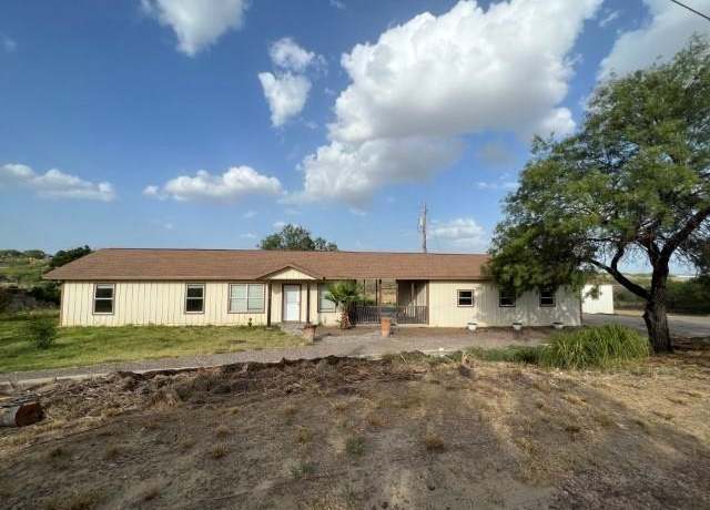 Property at 125 Ballards Rd, Zapata, TX 78076, 2 beds, 1.5 baths
