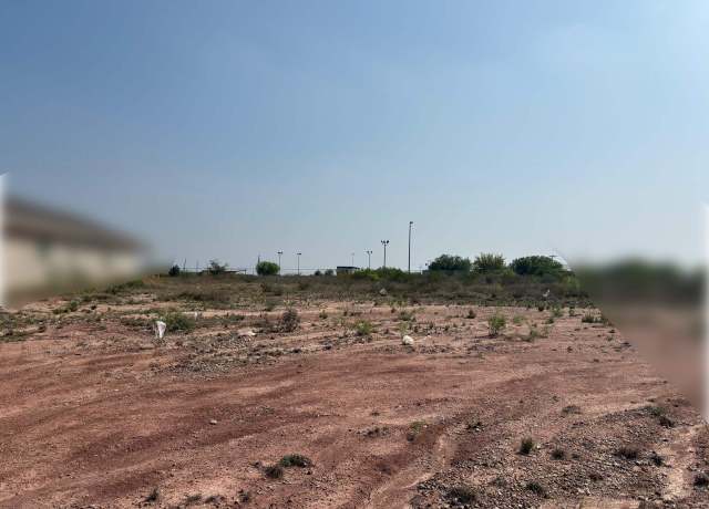Property at 8211 Mejia Rd, Laredo, TX 78043