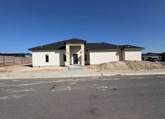 Property at 522 Graneros Ave, Laredo, TX 78046, 3 beds, 2.5 baths